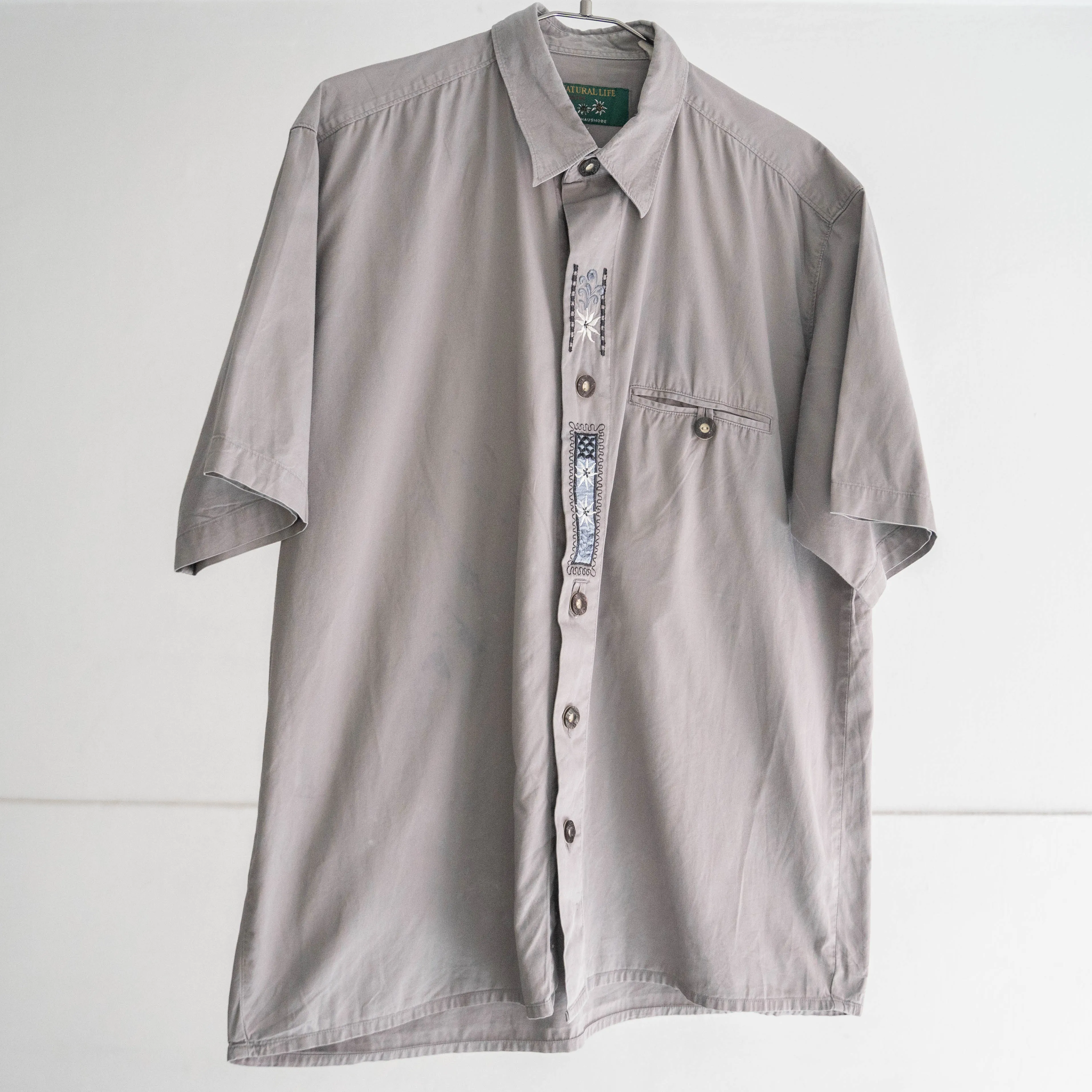 1990s gray color all cotton short sleeve tyrolean shirt