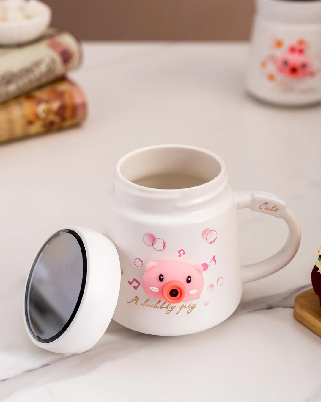'A Bubbly Pig' Coffee Mug - White