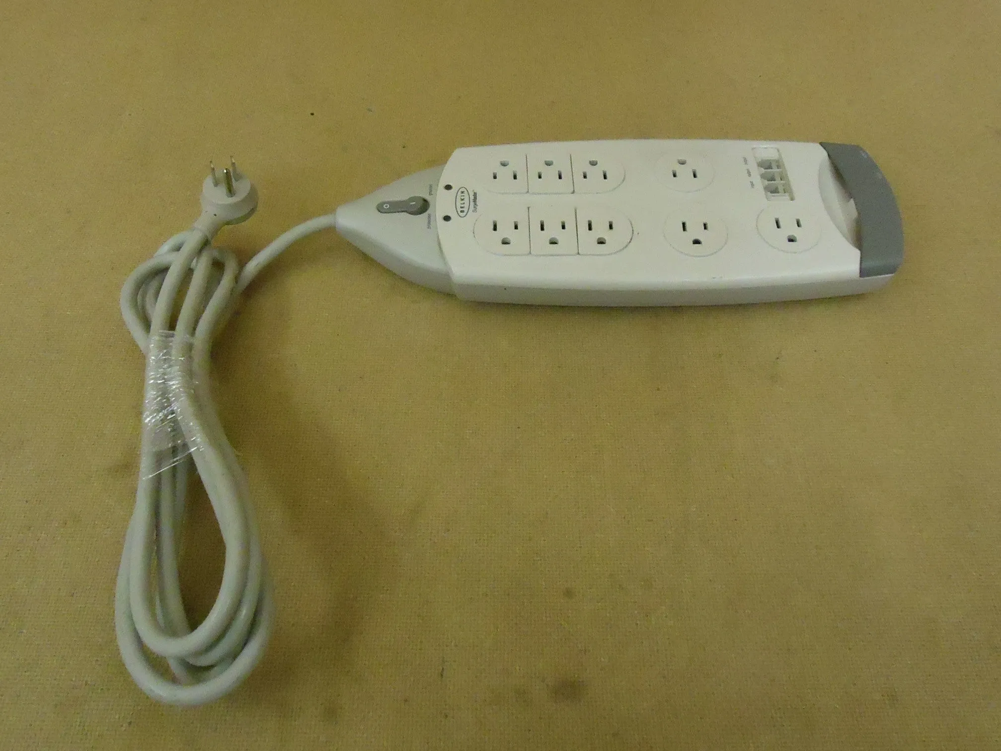 Belkin Power Strip Gray 9 Outlet Phone Jacks F9M923-08 -- Used