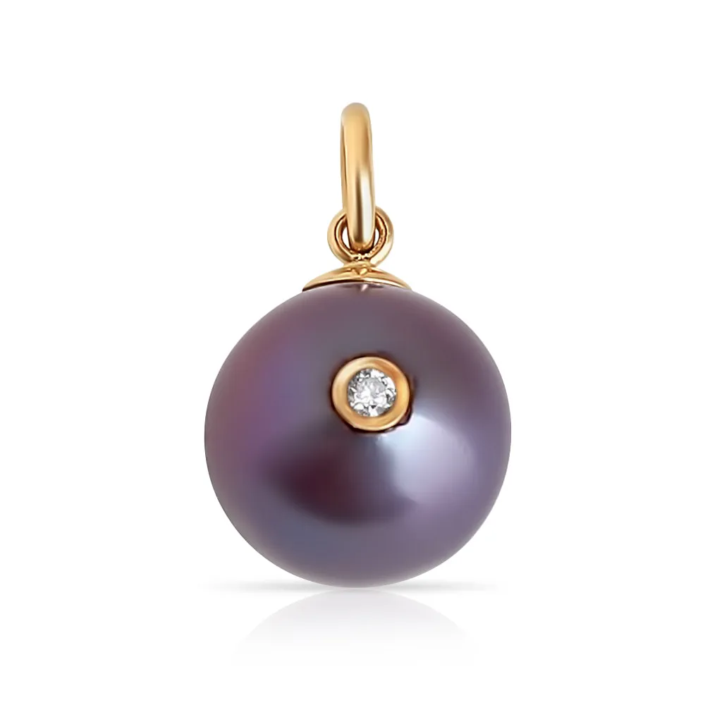 BLACK PEARL WITH BEZEL SET DIAMOND