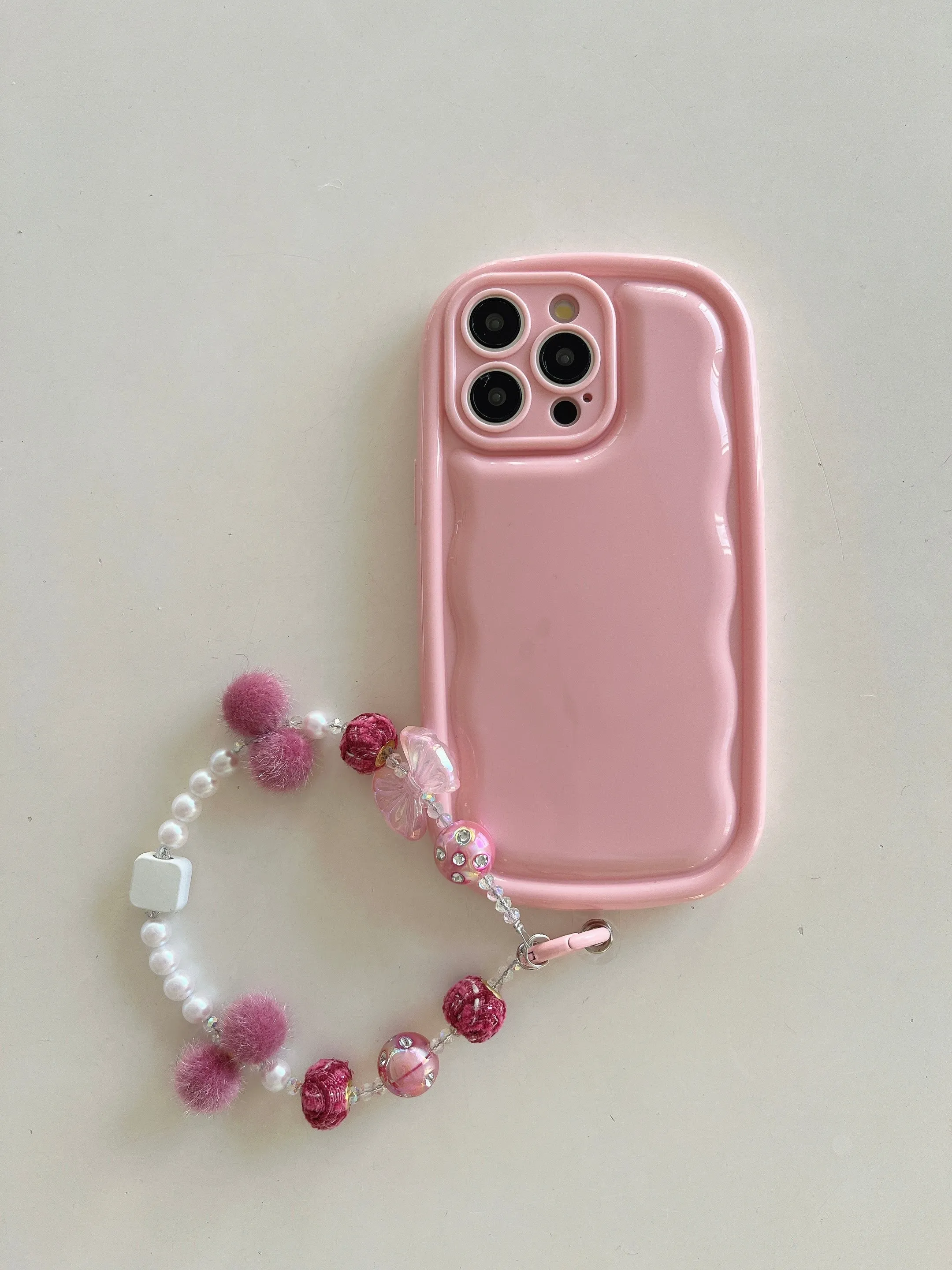 Designer Solid Color Wawy Customised Silicon Case for iPhone With Charm Bracelet
