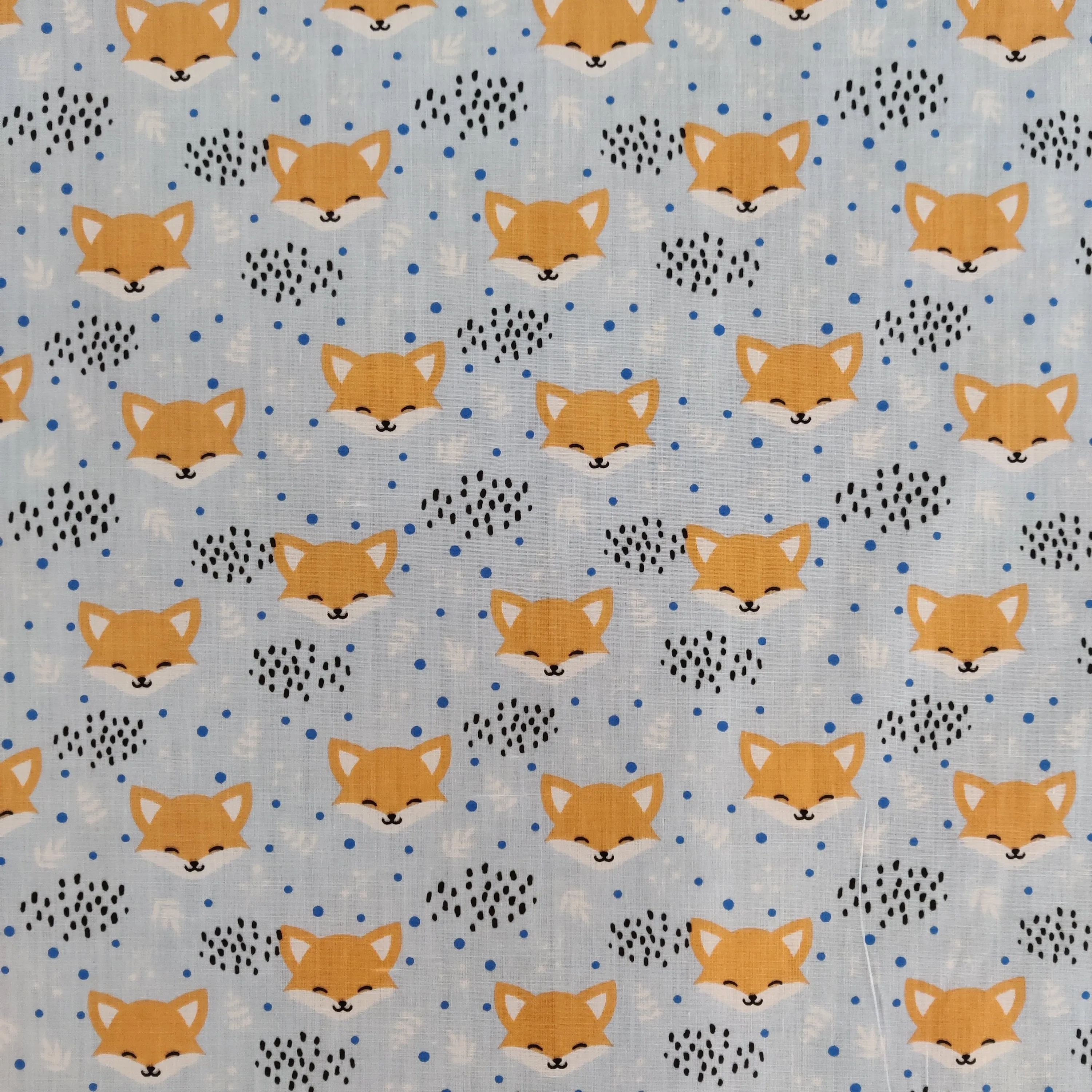 FS883_1 Blushing Foxes Polycotton