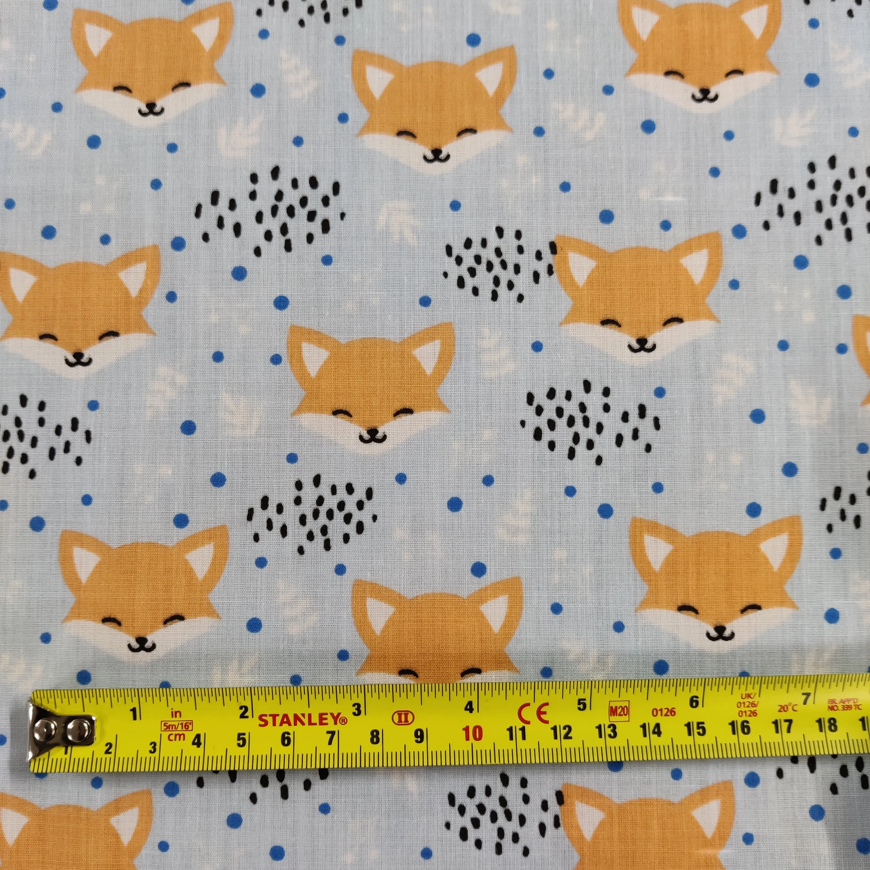 FS883_1 Blushing Foxes Polycotton