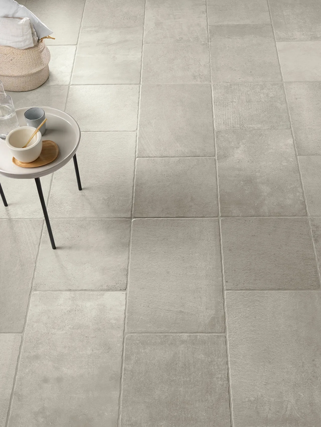 Opus Silver 40x60.8