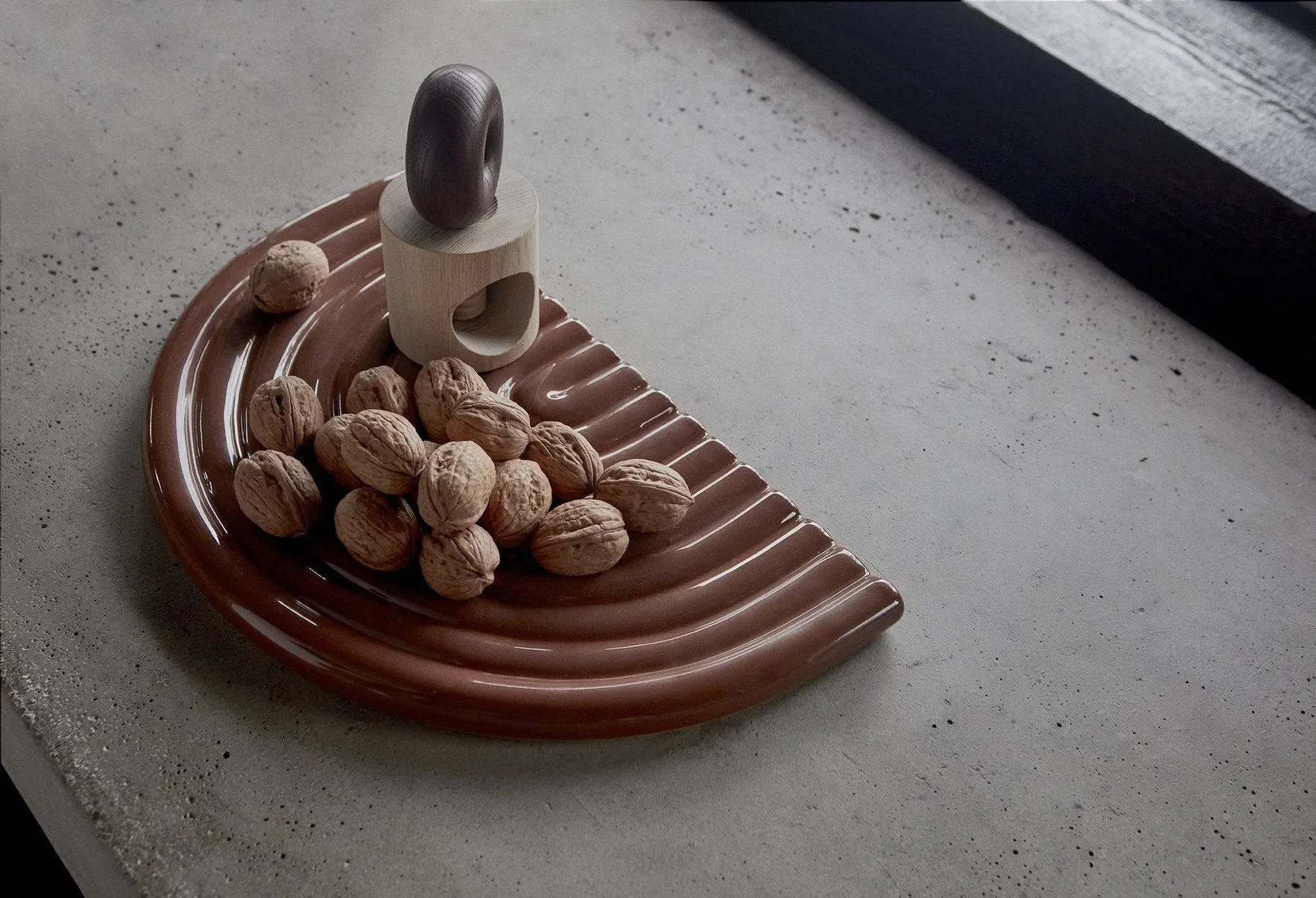 OYOY Brown Choko Rainbow Tray