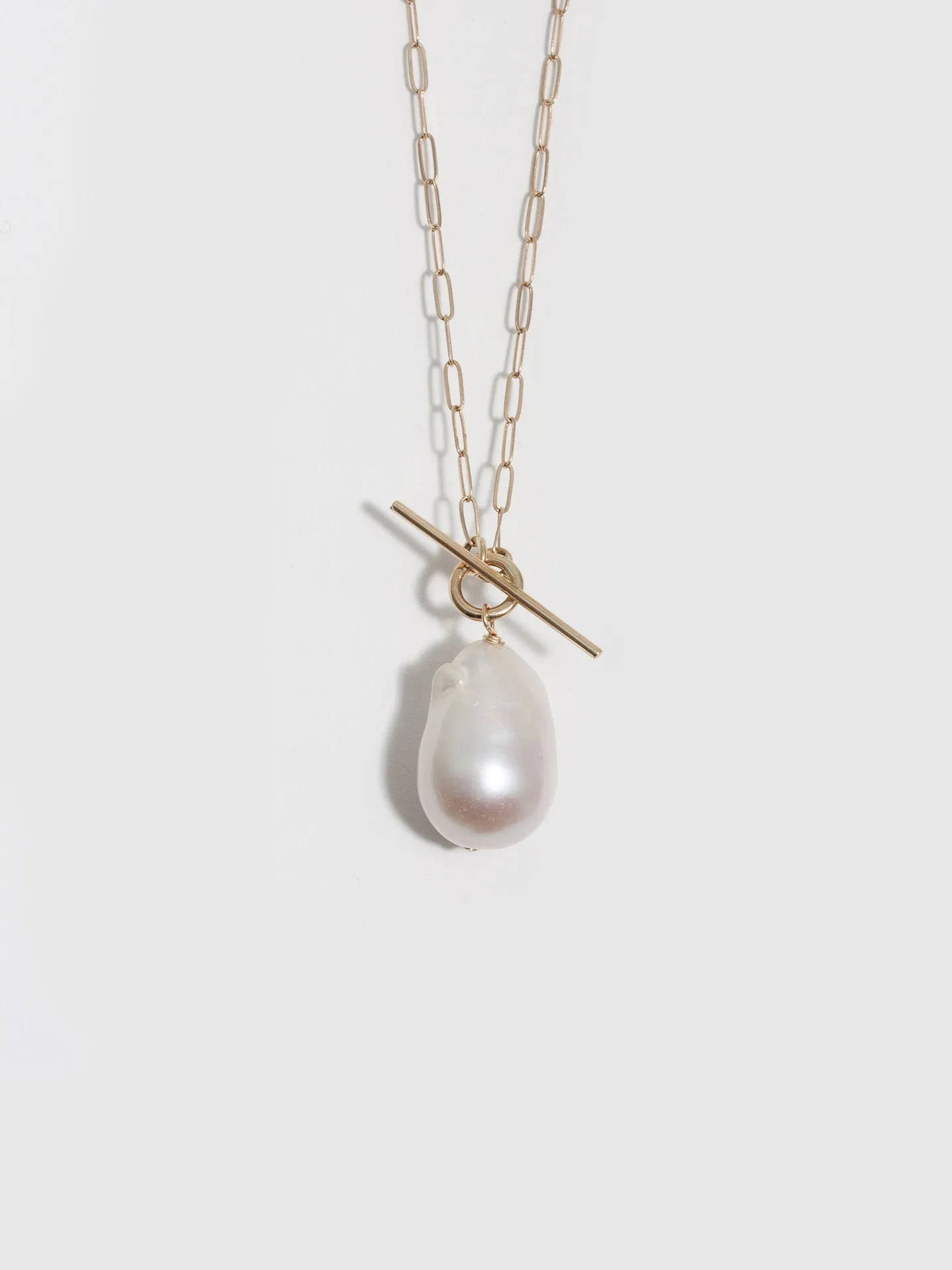 Pearl & Toggle Necklace